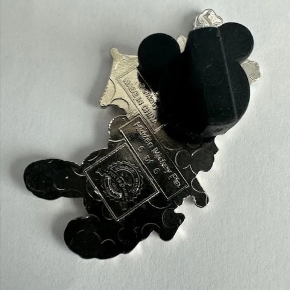 Disney Hidden Mickey 2019 Teddi Barra Pin Country Bears Jamboree Pin